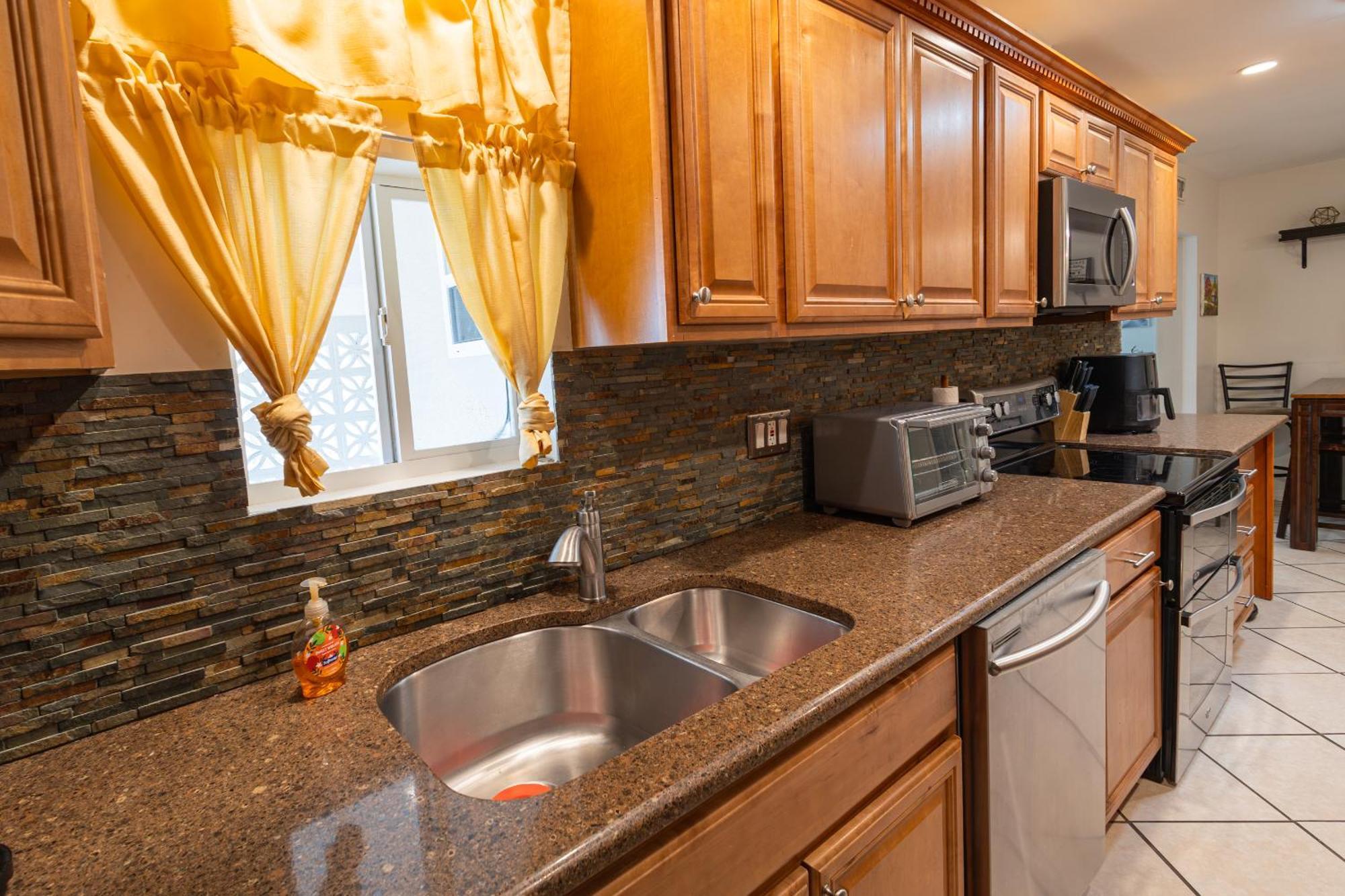 Comfy 3 Bedroom With Parking & Close To Everything North North Naples Exterior foto